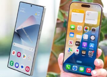 Galaxy S25 Ultra render and iPhone 16 Pro Max.