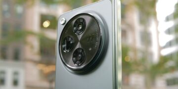 OnePlus Open held in the hand.