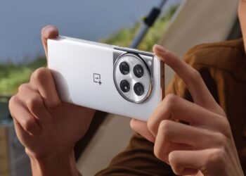 oneplus 12 camera in use