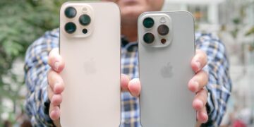 iPhone 16 Pro vs iPhone 16 Pro Max in hand showing cameras
