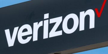 هل تحطمت فيريزون؟ تحديثات مباشرة حول مشكلات خدمة Verizon وحالة SOS